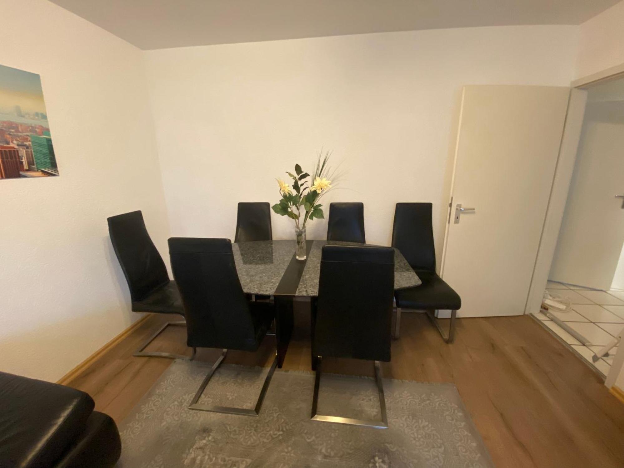 Apartment Zentrale 4-zimmer-wohnung In