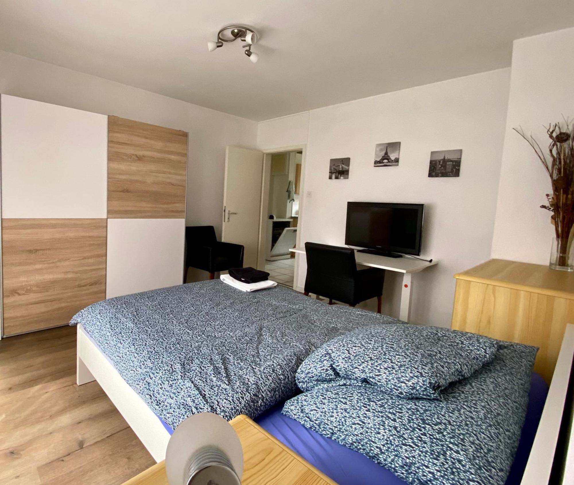 Zentrale 4-zimmer-wohnung In Apartment